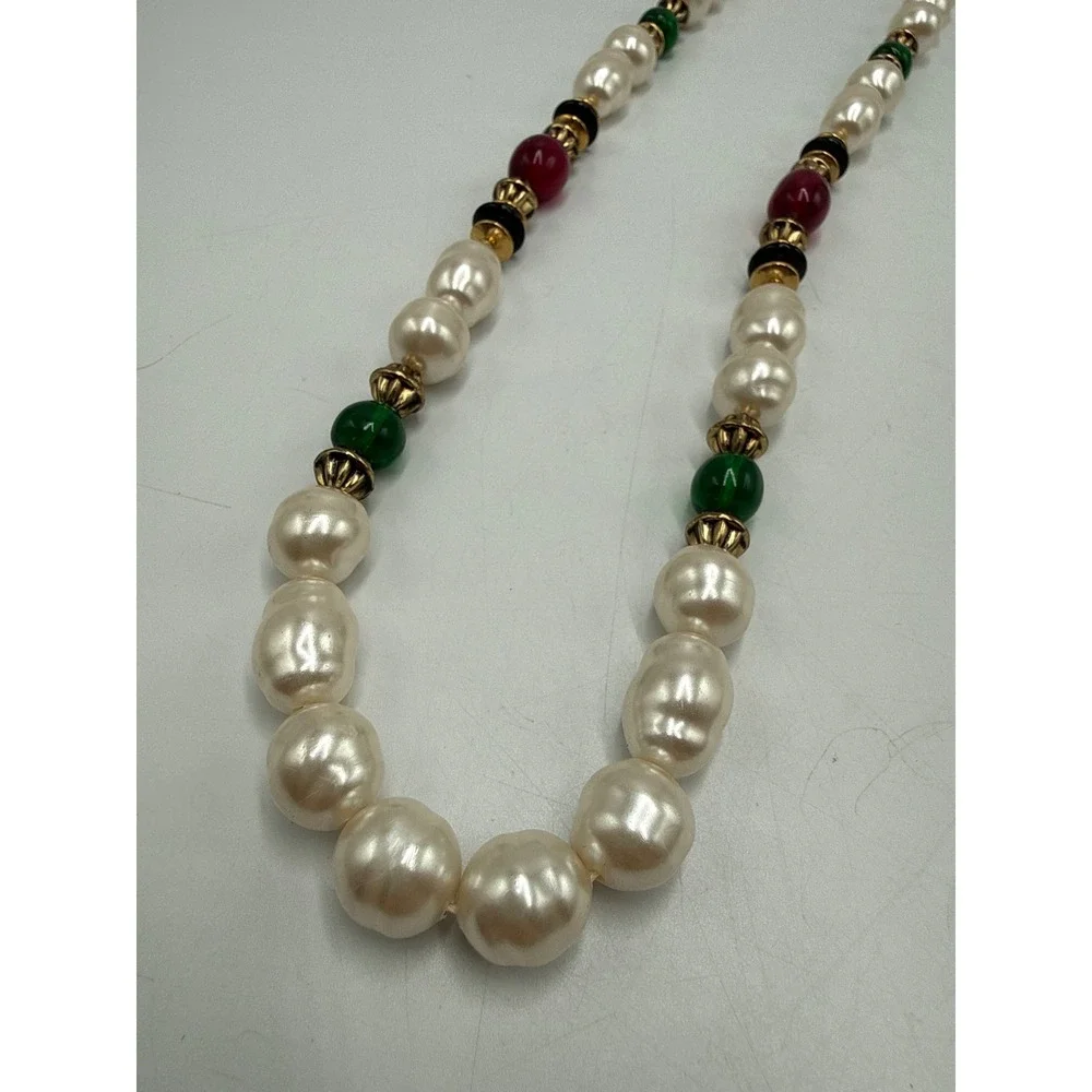 Vintage‎ Faux Pearl Necklace Jewel Tone Green Red Black Gold Tone Bead 30 Inch